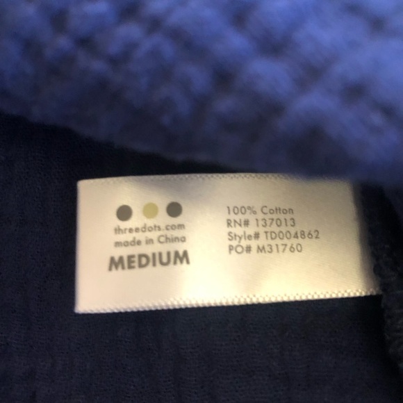 Three Dots Women’s Navy Blue Gauze Raw Hemline V-Neck Sleeveless Tank Size M - Picture 10 of 14